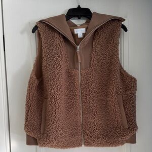 Kit + Ace Sherpa vest, sz L